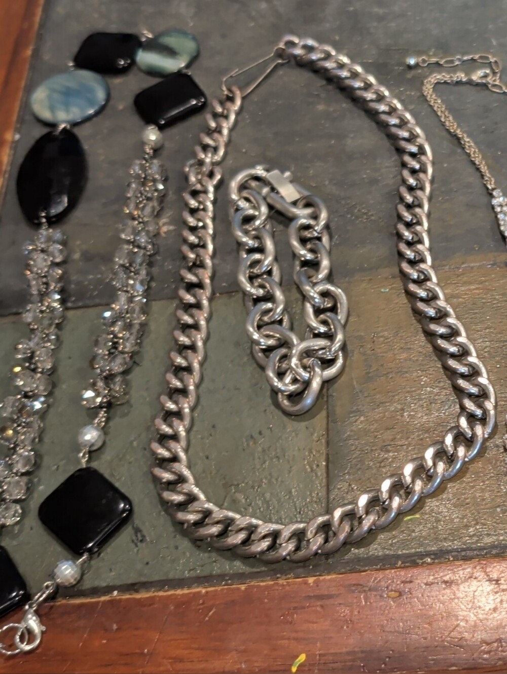 Silver Tone Chunky Chain Necklace - Elegant Women's Jewelry in Silver